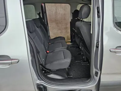 Peugeot Rifter 2021 - 17999 EUR, 83000 km - AUTO.MOTO.pt - 83000km - foto 10 de 21