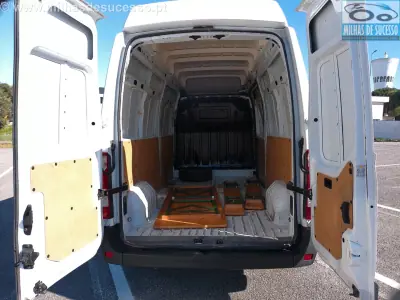 Renault 2017 - 16750 EUR, 185000 km - AUTO.MOTO.pt - 185000km - foto 15 de 21