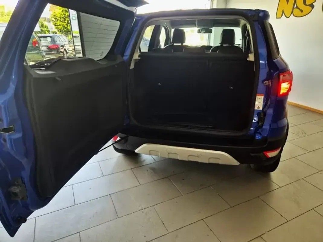 Ford EcoSport 2017 - 10750 EUR, 165000 km - AUTO.MOTO.pt - 165000km - foto 4 de 9