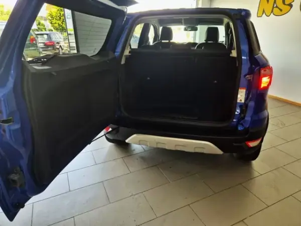 Ford EcoSport 2017 - 10750 EUR, 165000 km - AUTO.MOTO.pt - 165000km - foto 4 de 9