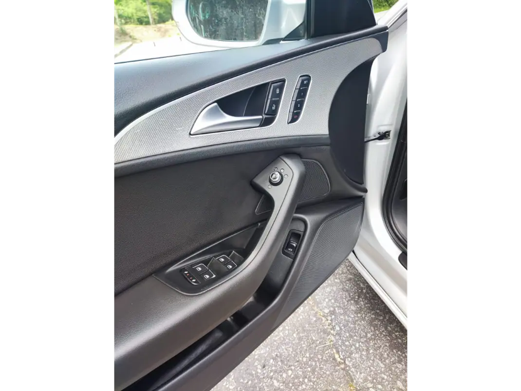 Audi A6 Avant 2012 - 12500 EUR, 280000 km - AUTO.MOTO.pt - 280000km - foto 10 de 28