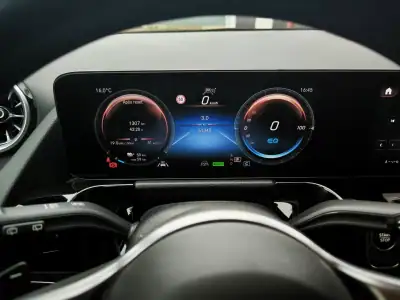 Mercedes-Benz EQA 2021 - 32950 EUR, 51000 km - AUTO.MOTO.pt - 51000km - foto 16 de 30