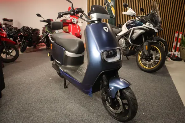2026 - 1690 EUR, 1 km - AUTO.MOTO.pt - 1km - foto 4 de 6