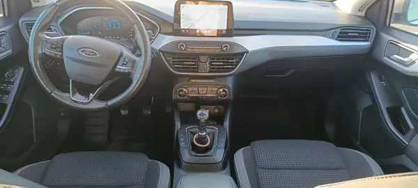 Ford Focus SW 2019 - 12900 EUR, 110000 km - 110000km - foto 7 de 10