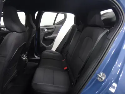 Volvo XC 40 2022 - 26990 EUR, 111000 km - AUTO.MOTO.pt - 111000km - foto 23 de 38