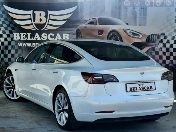 Tesla Model 3 2019 - 20900 EUR, 107000 km - AUTO.MOTO.pt - 107000km - foto 13 de 13