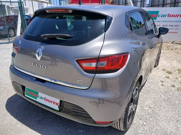 Renault Clio 2014 - 8950 EUR, 137482 km - AUTO.MOTO.pt - 137482km - foto 9 de 26