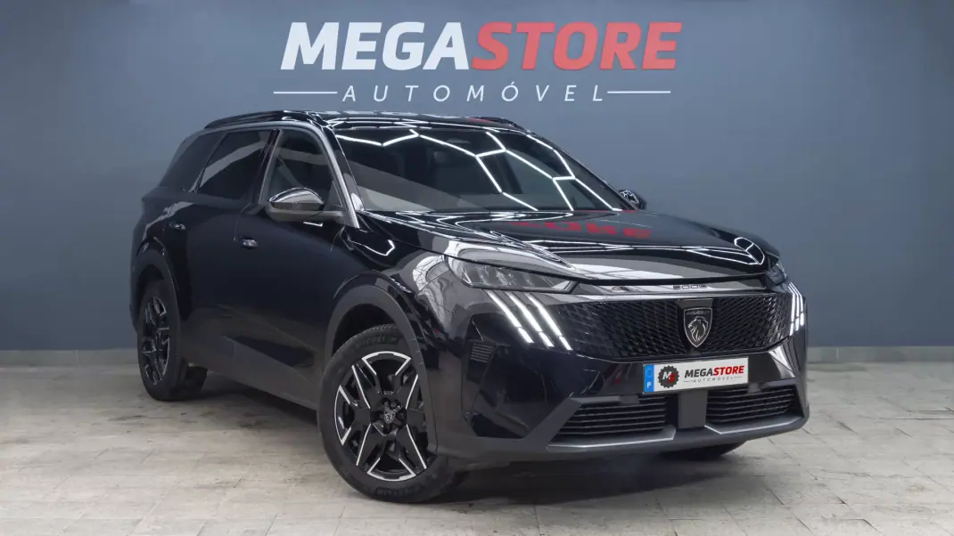 Peugeot 5008 2025 - 32450 EUR, 20700 km - AUTO.MOTO.pt - 20700km - foto 1 de 40