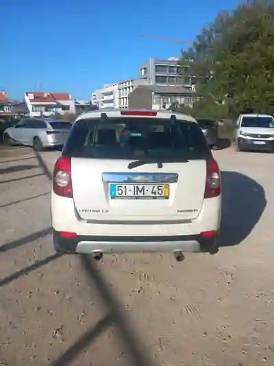 Chevrolet Captiva 2009 - 7000 EUR, 160000 km - AUTO.MOTO.pt - 160000km - foto 4 de 13
