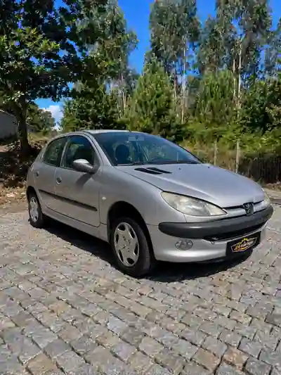 Peugeot 206 2000 - 1900 EUR, 226748 km - 226748km - foto 3 de 12