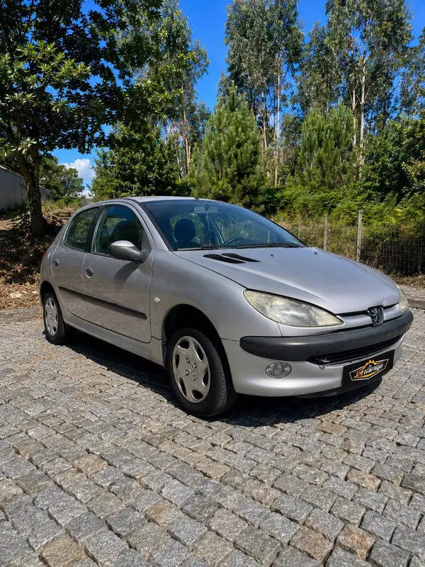 Peugeot 206 2000 - 1900 EUR, 226748 km - 226748km - foto 3 de 12