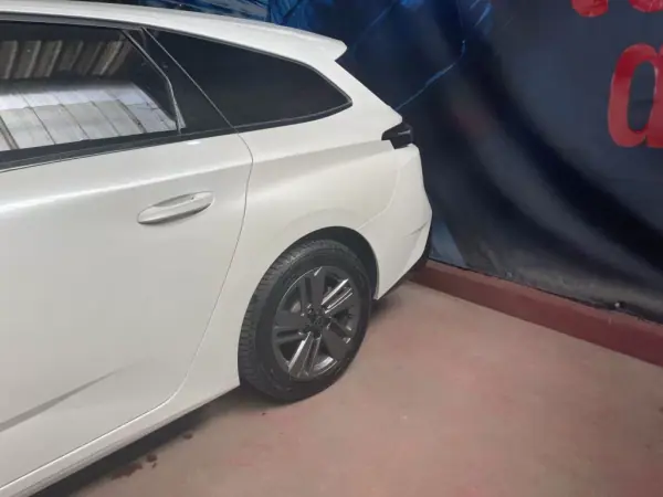 Peugeot 308 SW 2022 - 24750 EUR, 43000 km - AUTO.MOTO.pt - 43000km - foto 25 de 57