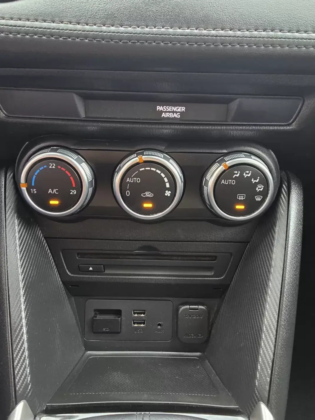 Mazda CX-3 2018 - 13450 EUR, 103000 km - AUTO.MOTO.pt - 103000km - foto 13 de 14