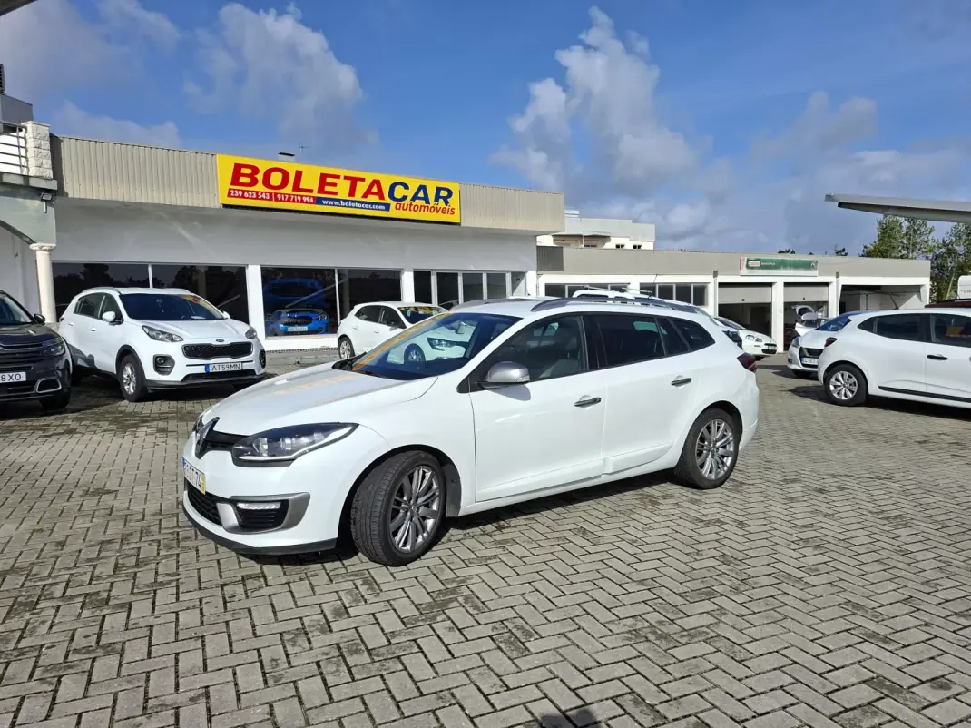 Renault Mégane Sport Tourer 2014 - 11500 EUR, 130900 km - AUTO.MOTO.pt - 130900km - foto 2 de 28