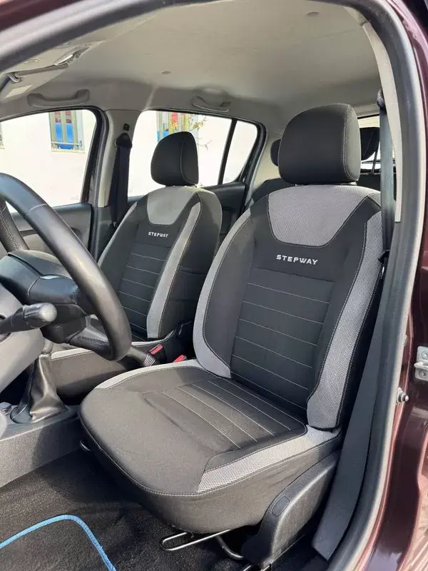 Dacia Sandero 2017 - 9950 EUR, 85154 km - AUTO.MOTO.pt - 85154km - foto 13 de 26