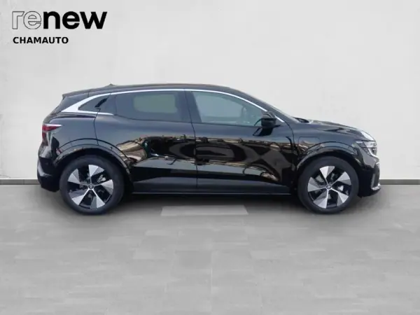 Renault Mégane E-Tech 2026 - 35000 EUR, 3000 km - AUTO.MOTO.pt - 3000km - foto 3 de 19