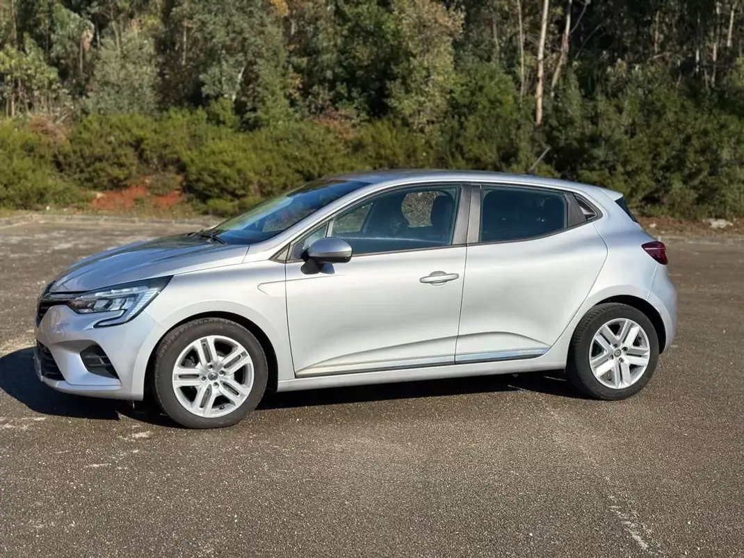 Renault Clio 2020 - 12900 EUR, 139162 km - 139162km - foto 13 de 19