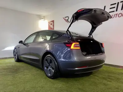 Tesla Model 3 2022 - 29500 EUR, 56000 km - AUTO.MOTO.pt - 56000km - foto 40 de 42