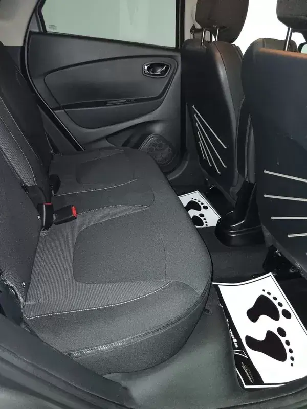 Renault Captur 2016 - 11950 EUR, 88000 km - AUTO.MOTO.pt - 88000km - foto 14 de 14