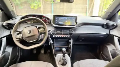 Peugeot 2008 2025 - 22500 EUR, 3357 km - AUTO.MOTO.pt - 3357km - foto 12 de 20