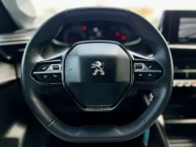 Peugeot 208 2022 - 14450 EUR, 93000 km - AUTO.MOTO.pt - 93000km - foto 18 de 28