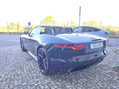 Jaguar F-Type 2022 - 67450 EUR, 11000 km - AUTO.MOTO.pt - 11000km - foto 10 de 19