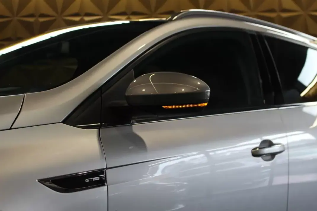 Renault Mégane Sport Tourer 2020 - 16790 EUR, 137000 km - AUTO.MOTO.pt - 137000km - foto 6 de 37