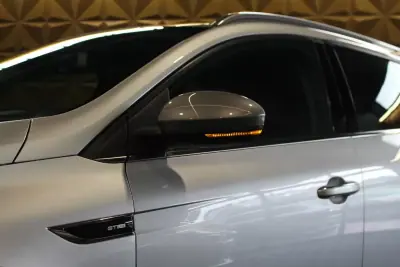 Renault Mégane Sport Tourer 2020 - 16790 EUR, 137000 km - AUTO.MOTO.pt - 137000km - foto 6 de 37