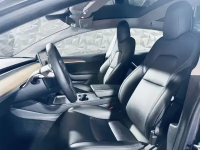 Tesla Model 3 2022 - 32990 EUR, 70718 km - AUTO.MOTO.pt - 70718km - foto 32 de 33