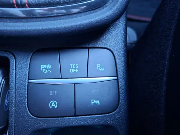 Ford Puma 2023 - 18500 EUR, 41800 km - AUTO.MOTO.pt - 41800km - foto 31 de 36