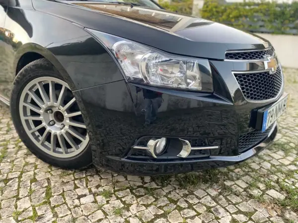 Chevrolet Cruze 2013 - 10750 EUR, 115000 km - AUTO.MOTO.pt - 115000km - foto 26 de 42