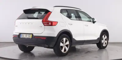 Volvo XC 40 2019 - 22000 EUR, 105021 km - AUTO.MOTO.pt - 105021km - foto 2 de 13
