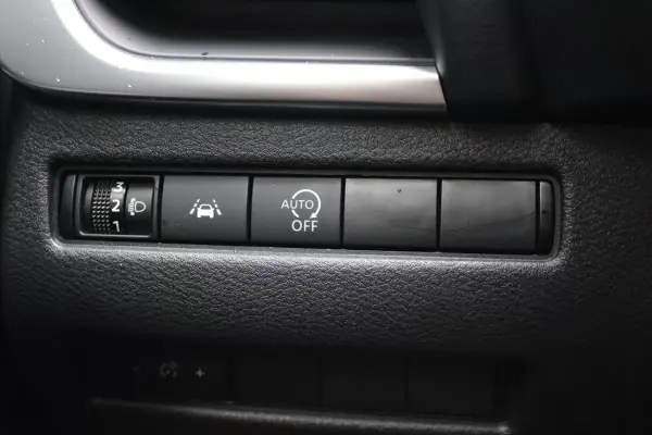 Nissan Qashqai 2023 - 25900 EUR, 42638 km - AUTO.MOTO.pt - 42638km - foto 22 de 24
