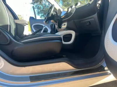 Smart ForTwo 2015 - 9990 EUR, 56330 km - 56330km - foto 32 de 32
