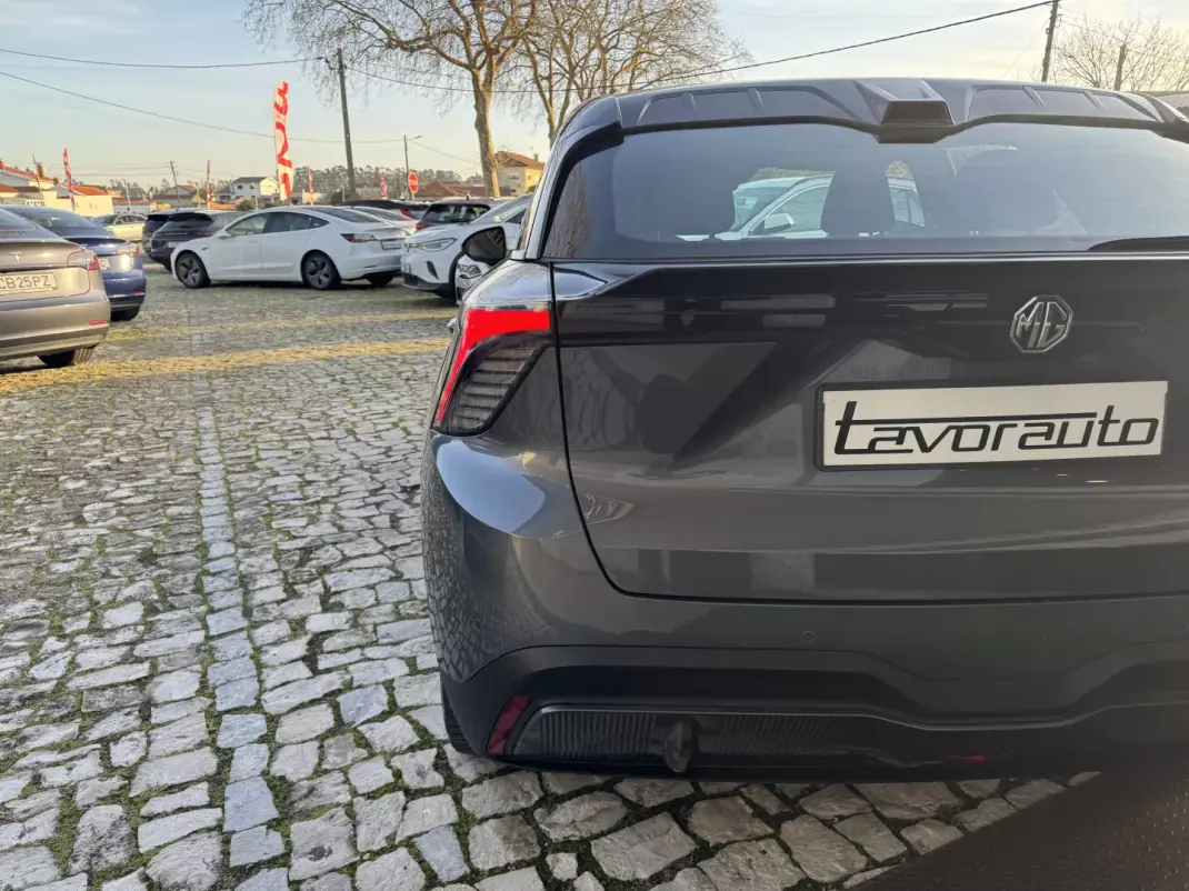 MG MG4 2022 - 18990 EUR, 77000 km - AUTO.MOTO.pt - 77000km - foto 29 de 36