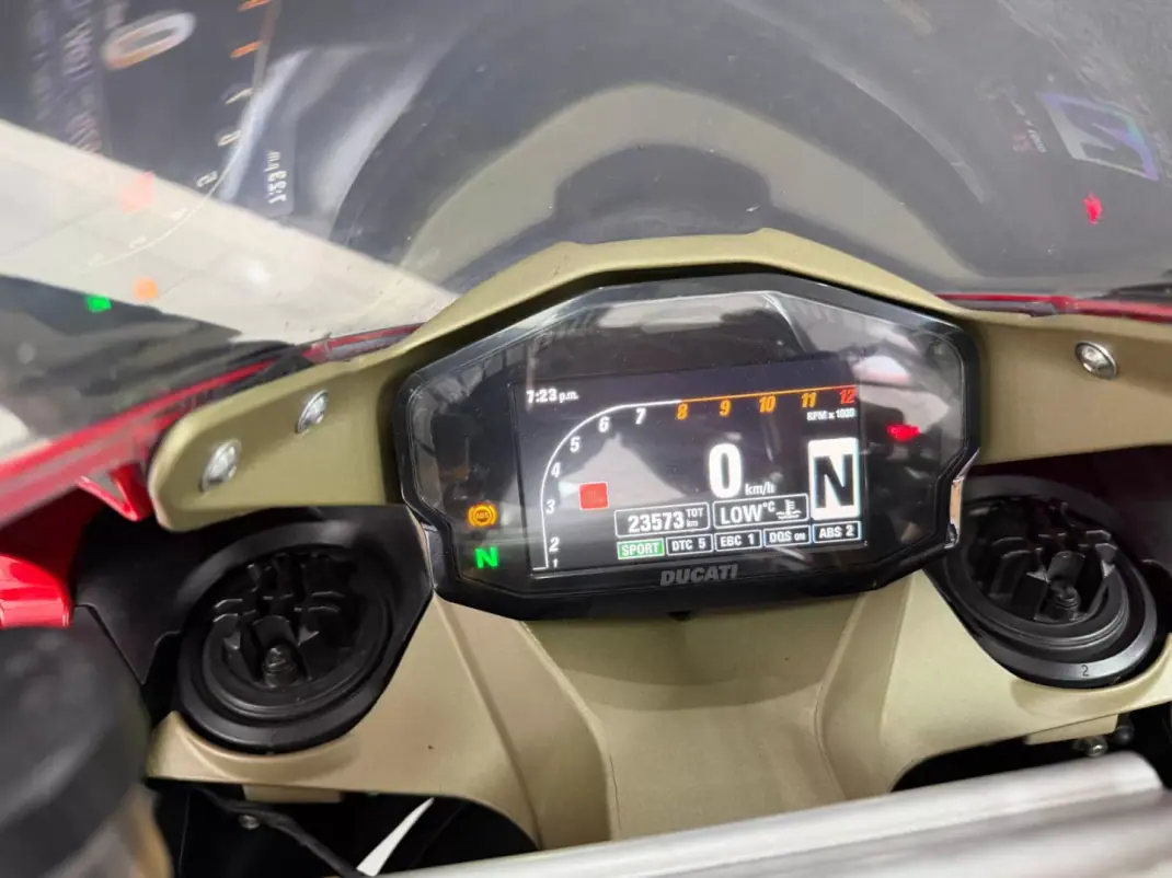 Ducati 1199 Panigale 2012 - 16500 EUR, 23573 km - 23573km - foto 9 de 20