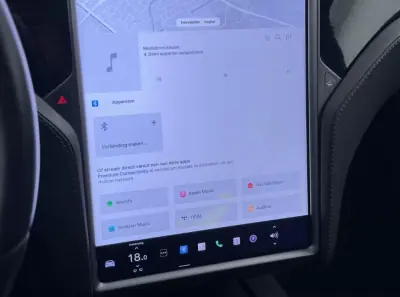 Tesla Model S 2018 - 25900 EUR, 240392 km - AUTO.MOTO.pt - 240392km - foto 31 de 37