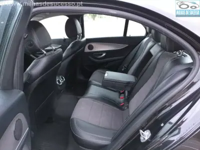 Mercedes-Benz E 220 2017 - 24500 EUR, 181000 km - AUTO.MOTO.pt - 181000km - foto 5 de 20