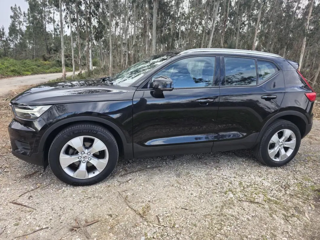 Volvo XC 40 2020 - 24500 EUR, 152300 km - AUTO.MOTO.pt - 152300km - foto 4 de 42