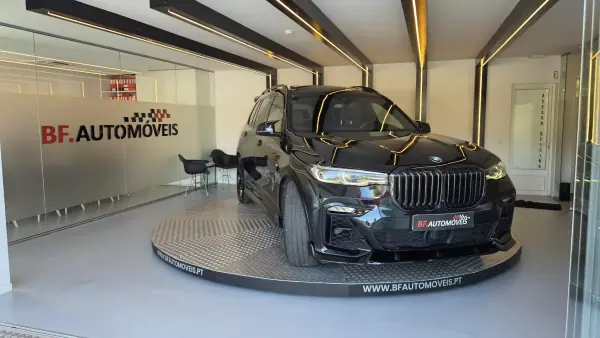 BMW X7 2022 - 65900 EUR, 194444 km - AUTO.MOTO.pt - 194444km - foto 5 de 72