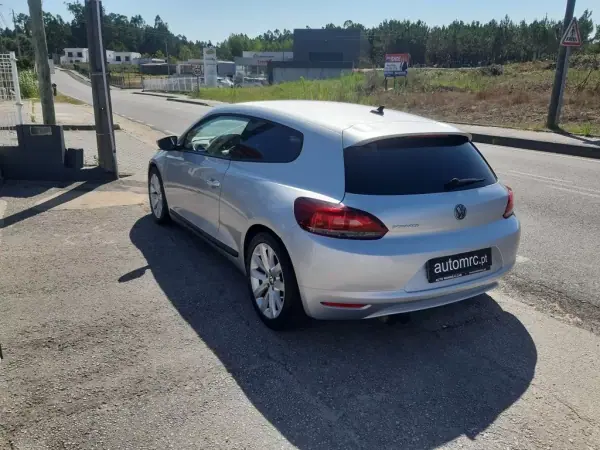 Volkswagen Scirocco 2012 - 9500 EUR, 212500 km - AUTO.MOTO.pt - 212500km - foto 8 de 33