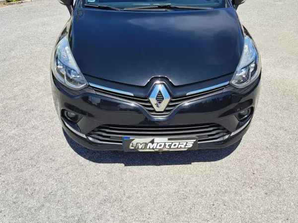 Renault Clio 2017 - 10950 EUR, 112648 km - AUTO.MOTO.pt - 112648km - foto 3 de 45