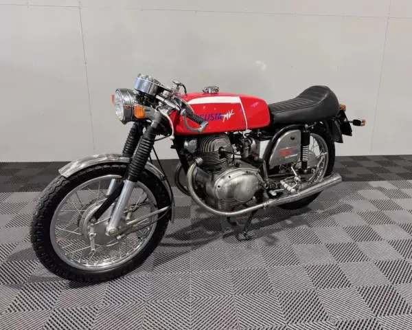 MV Agusta 1978 - 12900 EUR, 3500 km - AUTO.MOTO.pt - 3500km - foto 9 de 16