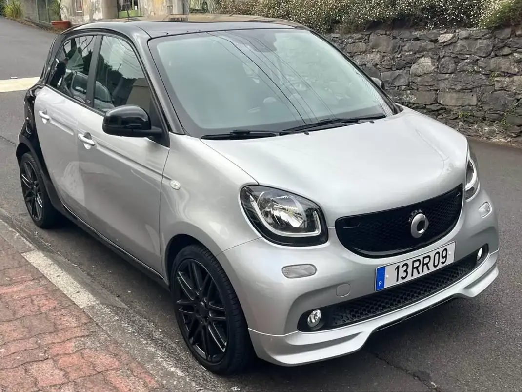 Smart ForFour 2016 - 14500 EUR, 62000 km - 62000km - foto 4 de 7