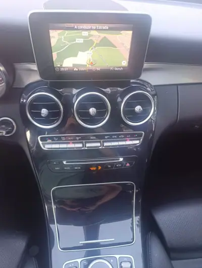 Mercedes-Benz C 220 2015 - 19500 EUR, 150000 km - AUTO.MOTO.pt - 150000km - foto 9 de 15