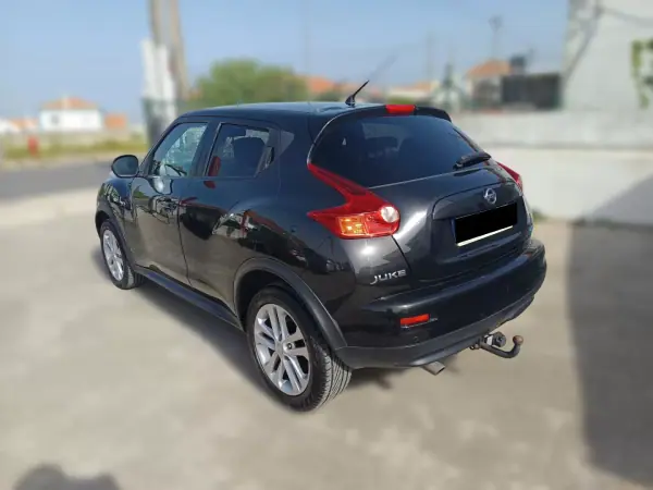 Nissan Juke 2011 - 7999 EUR, 249000 km - AUTO.MOTO.pt - 249000km - foto 4 de 11