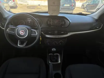 Fiat Tipo 2019 - 8999 EUR, 197000 km - AUTO.MOTO.pt - 197000km - foto 13 de 23