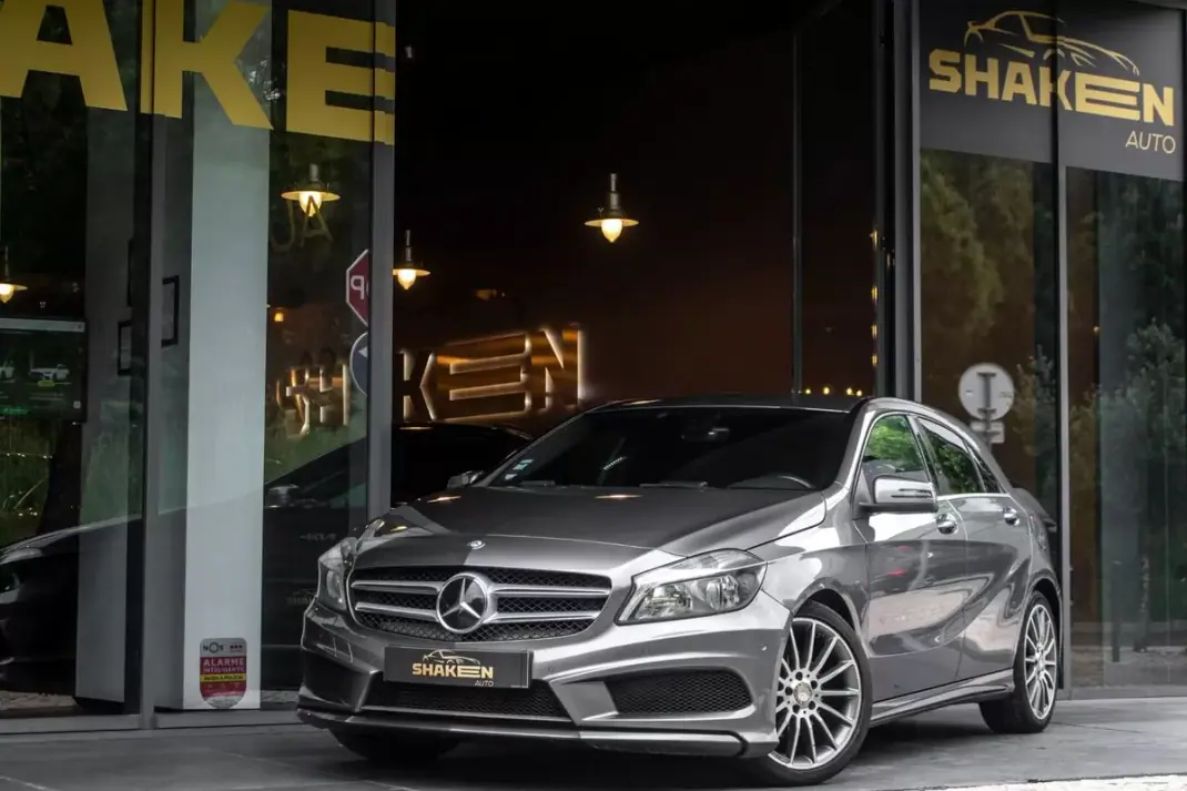 Mercedes-Benz A 180 2015 - 13990 EUR, 263650 km - AUTO.MOTO.pt - 263650km - foto 1 de 34