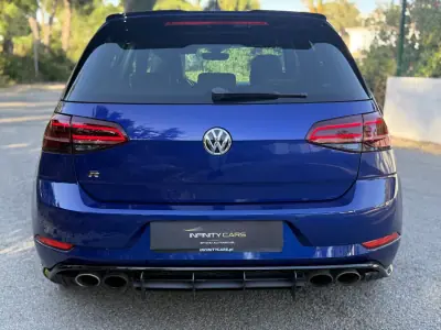 Volkswagen Golf 2018 - 35999 EUR, 80000 km - AUTO.MOTO.pt - 80000km - foto 8 de 23