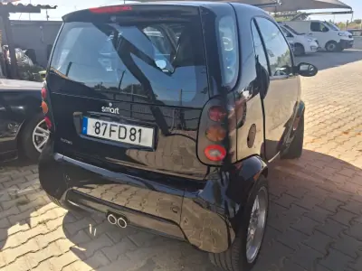 Smart ForTwo Coupé 2000 - 2300 EUR, 250000 km - AUTO.MOTO.pt - 250000km - foto 3 de 7